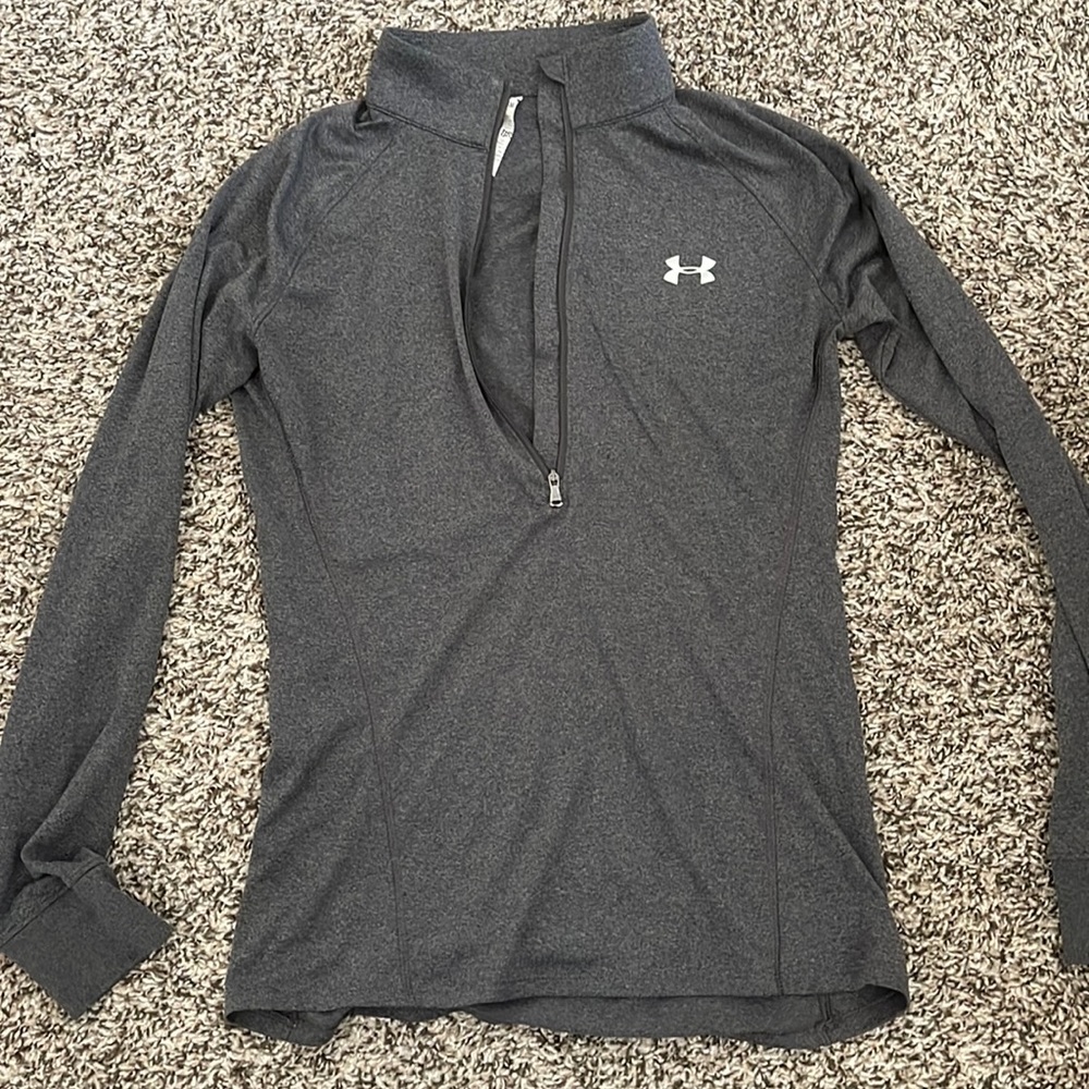 UnderArmour Women’s 1/2 zip size S